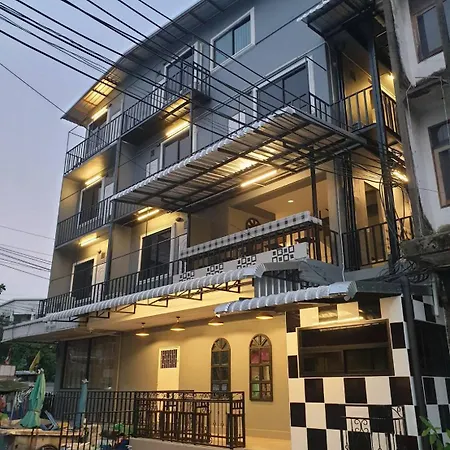 Gail'S Hostels